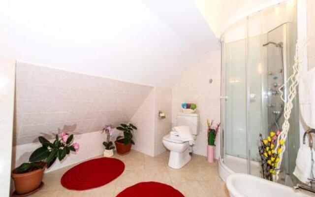 9 Suites Residence