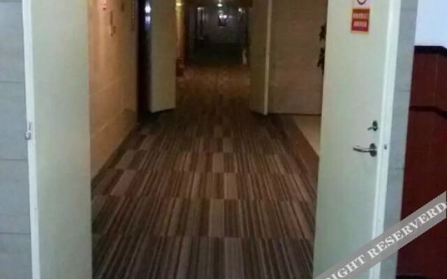 Yuanping Xinbei Guo Furong Hotel