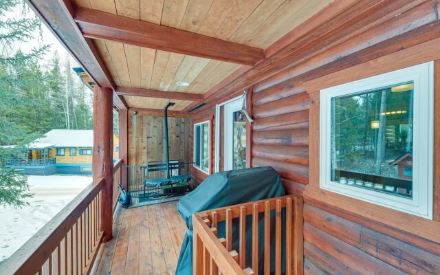 Dreamy Alpine Cabin w/ Hot Tub, Fireplace & More!