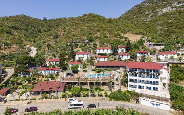 Illusion Beach Club Hotel +16 Only Adult