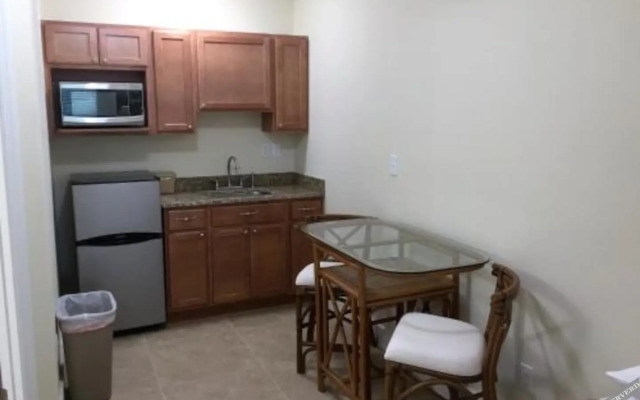 Bonefish Bay Motel