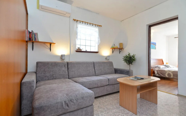 Apartment 623