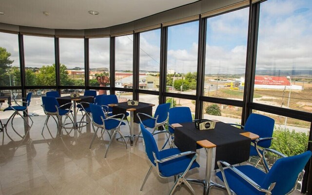 Encasa Hotel Almansa