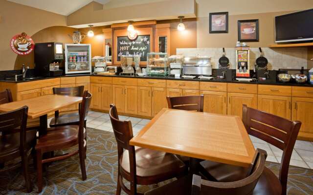 AmericInn by Wyndham Princeton MN