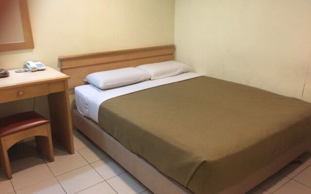 Tang City Hotel, Petaling Street, Merdeka PNB 118 Tower