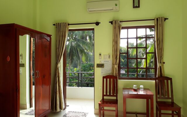 Cat Tien Guesthouse