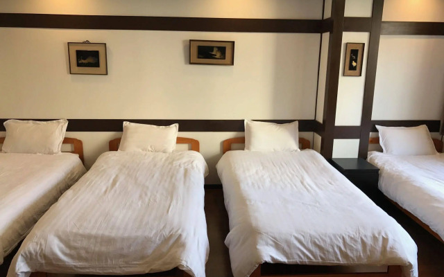 Naniwa Guest House Kuromon