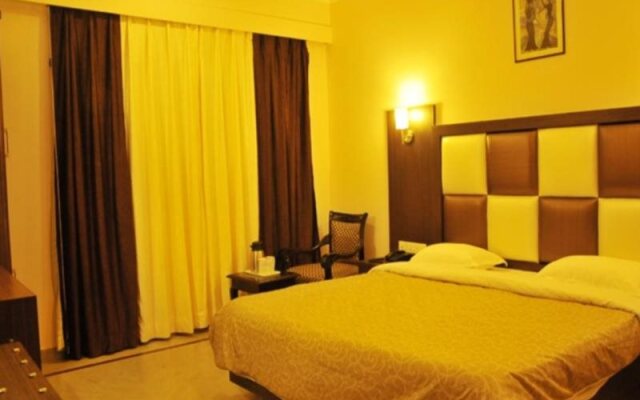 Paramount Hotel