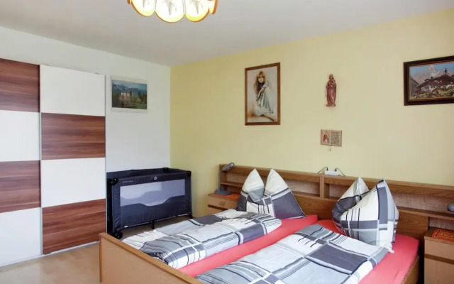 Sunny Holiday Flat With Balcony