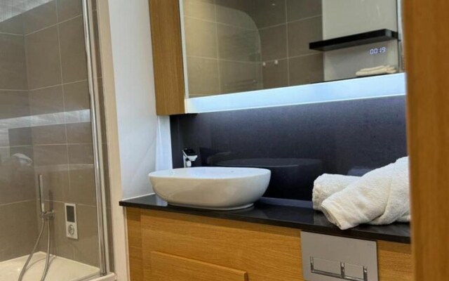 Stunning 2-bed Apartment in Dartford