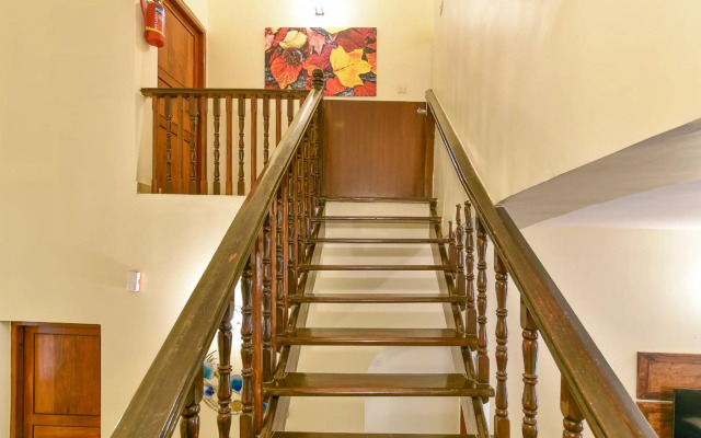 GR Stays WHITE HOUSE 4bhk Private Pool Villa in Calangute