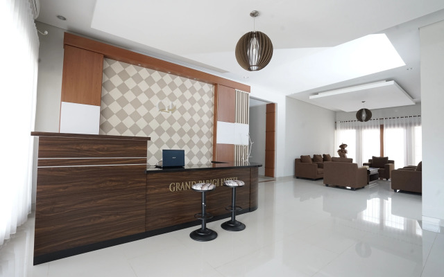 Capital O 1974 Grand Parigi Hotel