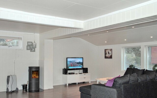 12 Person Holiday Home in Vikran