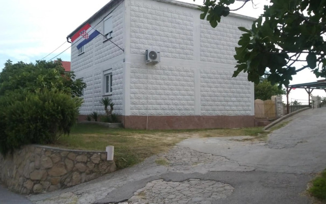 APARTMAN PAVE & ILIJA jr