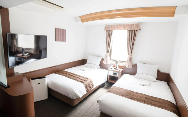 Toyo Hotel