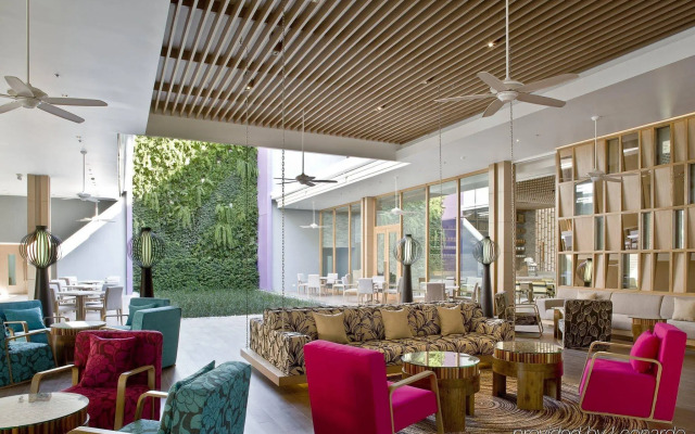 Holiday Inn Express Phuket Patong Beach Central by IHG