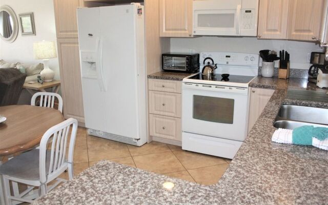 Jamaica Royale - 010 - 2 Br Condo