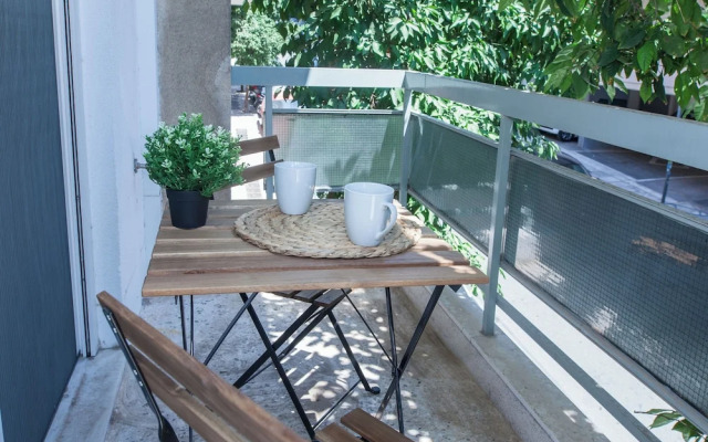 Panormou Modern Elegant 3 Bd Balcony Apt