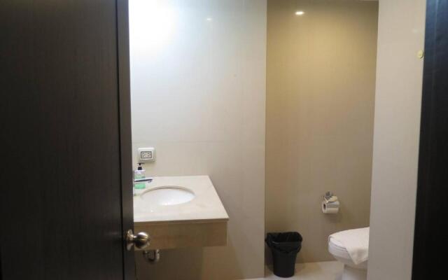 7c-short-term Rental Allowed-2brs Downtown Bangkok