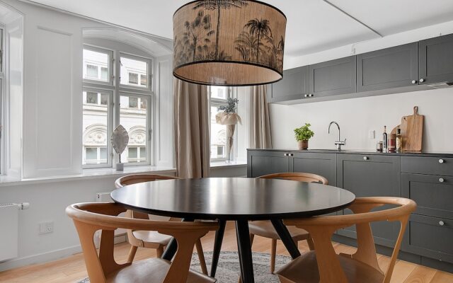 Sanders Regent - Cute 1-bdr Apt Next to Magasin