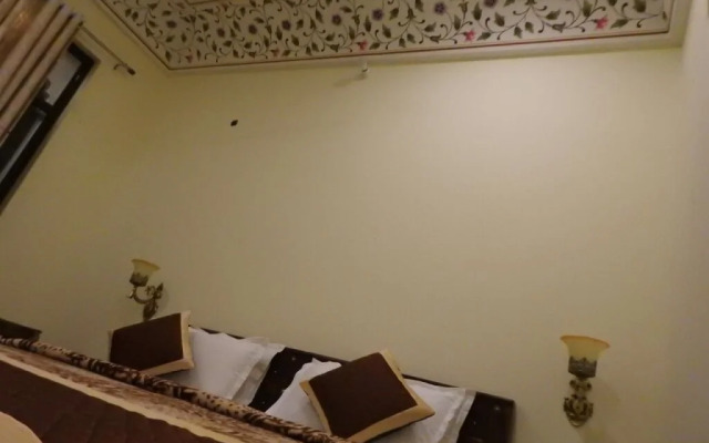 Hotel Dev Palace
