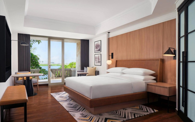 Sheraton Jakarta Soekarno Hatta Airport – Guest Rooms – Tangerang