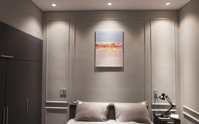 By Duc Phan-Suites