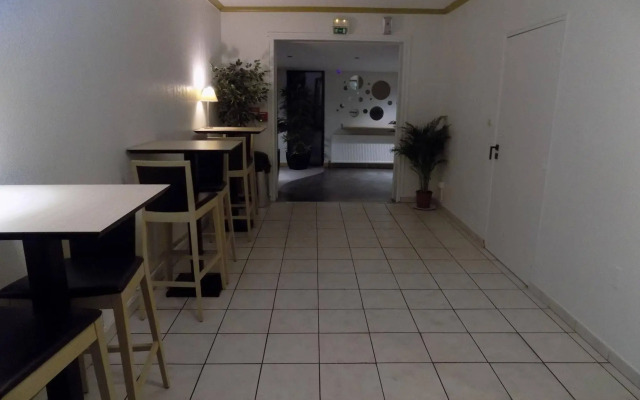 Hôtel Martinez Grenay