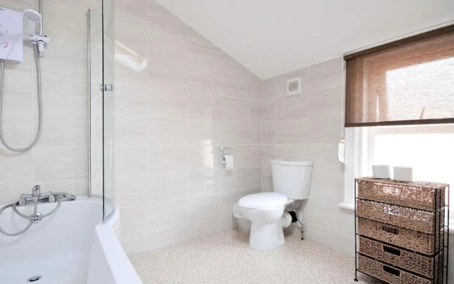 Brightwater Apartment for up to 6 Guests