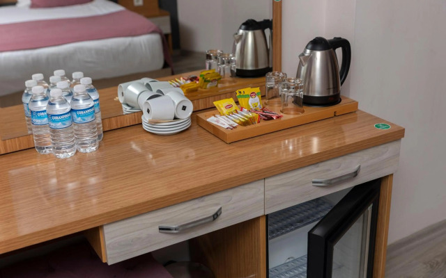 Know Hotel & Hostel
