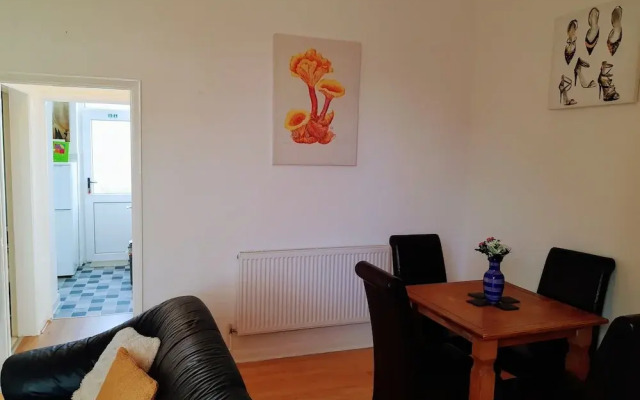 The Windsor Garden Apartment