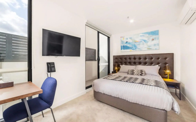 Whitehorse Apartment Hotel