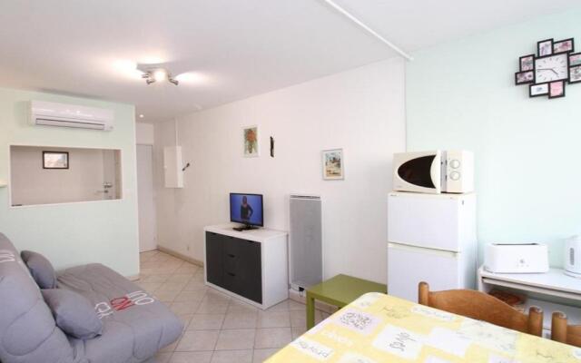 Appartement Balaruc-les-Bains, 2 pièces, 4 personnes - FR-1-553-93