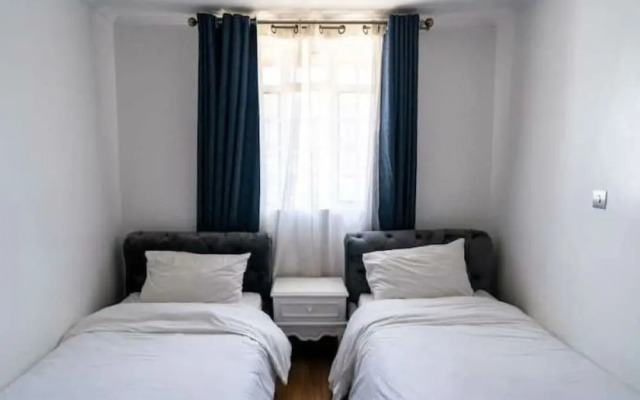 Karen Brooks View Palace 2 Bedroom Apartments