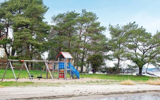 7 Person Holiday Home in Tanumshede