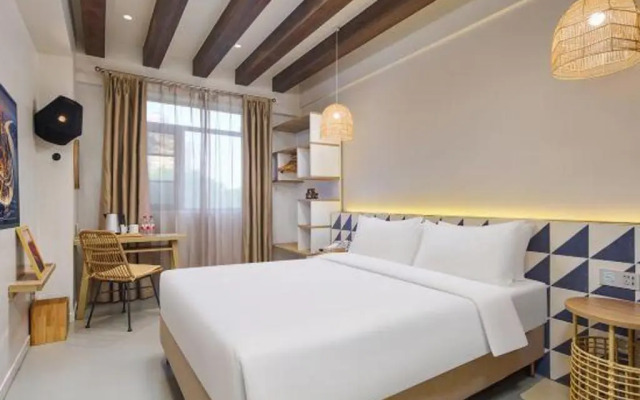 O. LIVE Social Shanghai Xinzhuang Subway Station