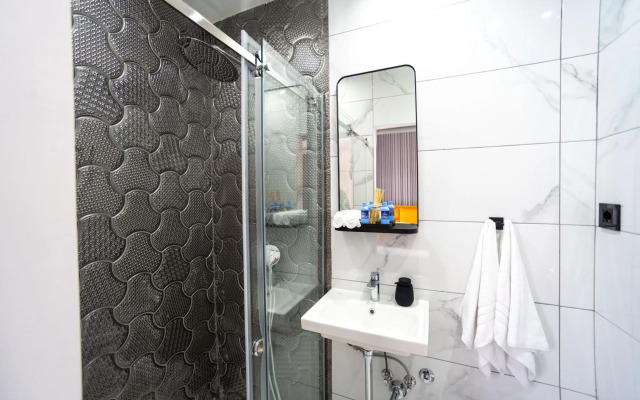 Natali luxury suites- mini rooms