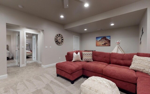Arroyo Casita 4 Bedroom Townhouse by RedAwning
