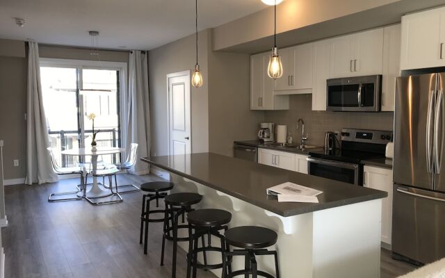 Executive Lakeview Town Home