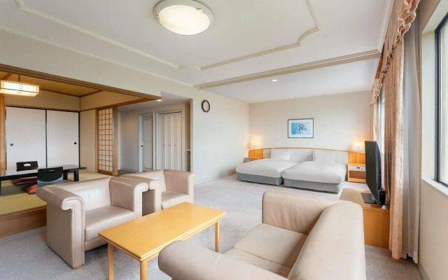 Mercure Toyama Tonami Resort & Spa