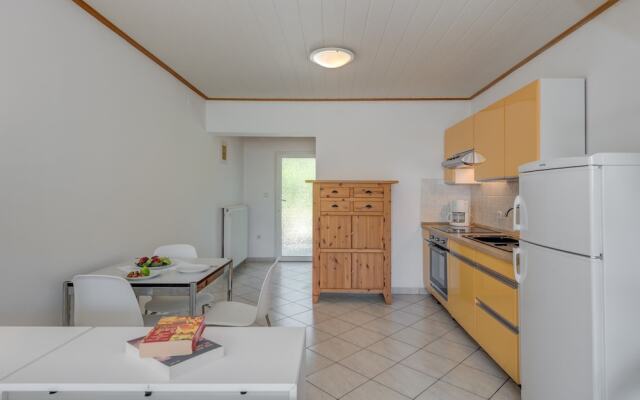 Beachfront Apartment With Balcony and Parking