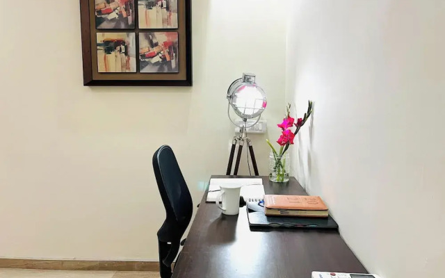 Olive Service Apartment Near Artemis