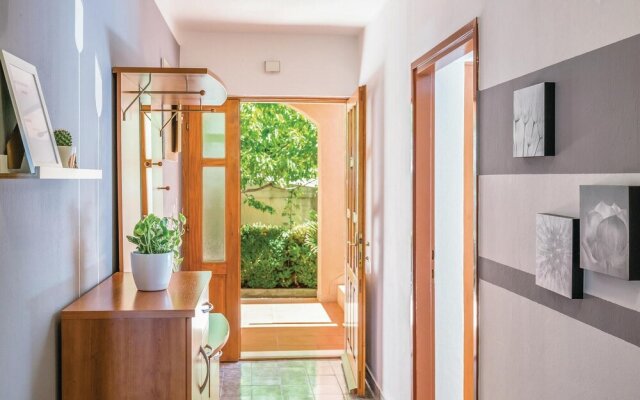 Awesome Home in Makarska With Wifi and 3 Bedrooms