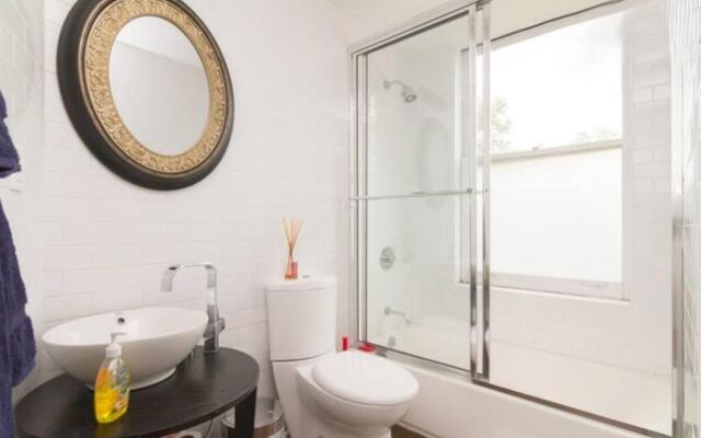 139-3e West Village 1BR Best Value