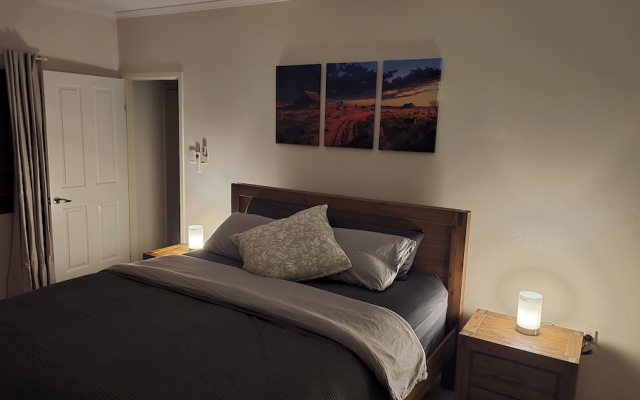 Life's good in Parkside – Guest Rooms – Mount Isa