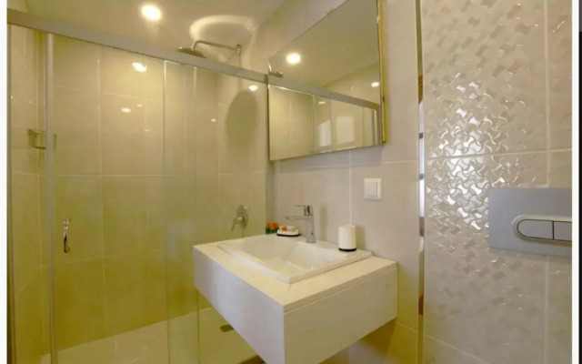 Hi̇mm Hotel