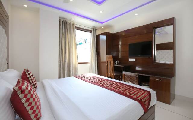 Hotel Silver Palm