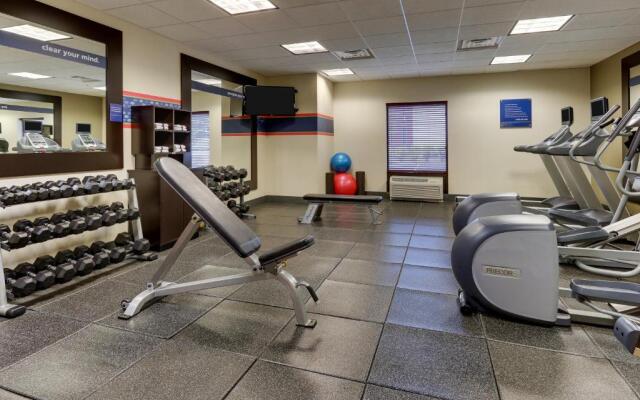 Hampton Inn & Suites Indianapolis-Airport