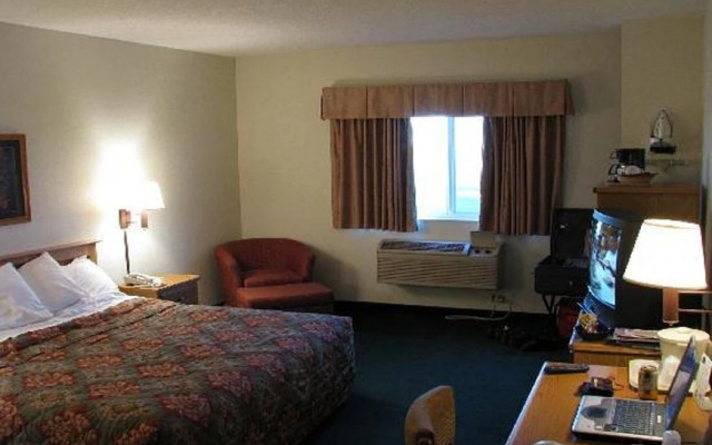 Holiday Inn Express Garden City East by IHG