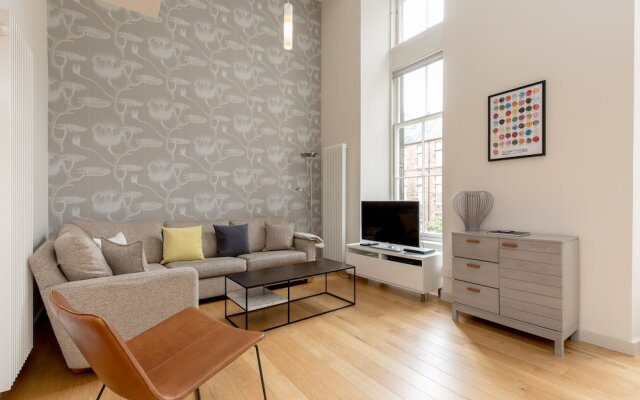 424 - Simpson's Loan Duplex Apartment
